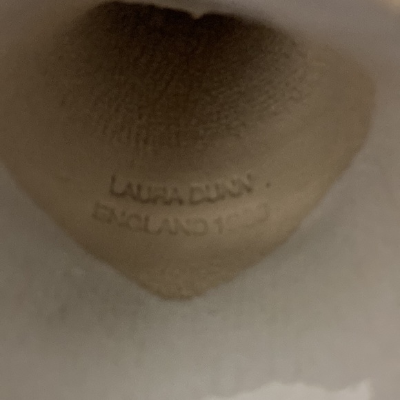 Laura Dunn Nurse Clay Pottery Figurine 1996 England - Picture 9 of 11